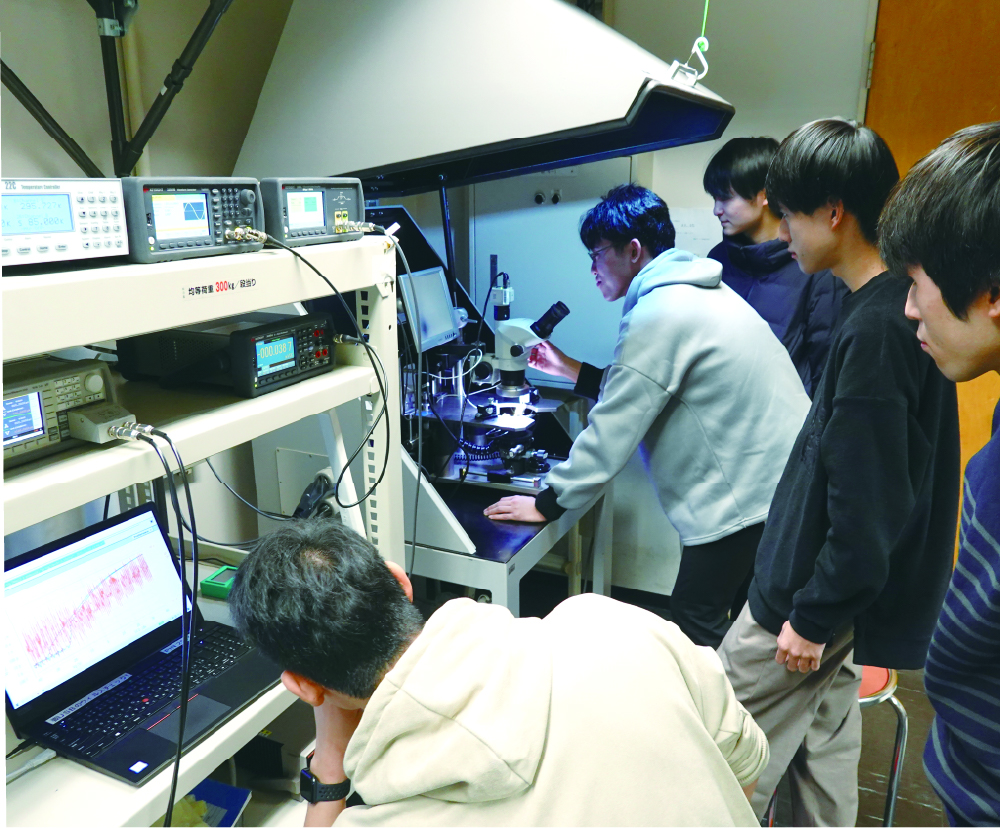 物理・応用物理学科