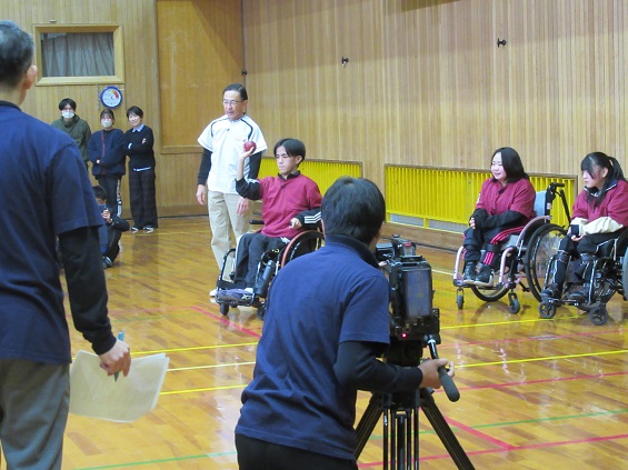 京都府公式YouTube企画「西脇知事の一球入魂！」